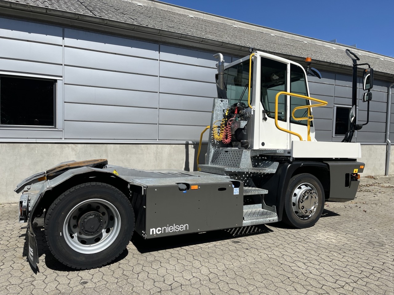 Terberg YT223 4x2 3