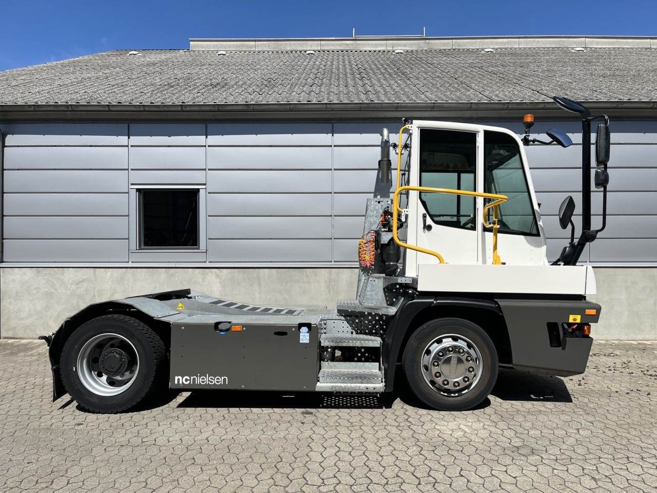 Terberg YT223 4x2 4